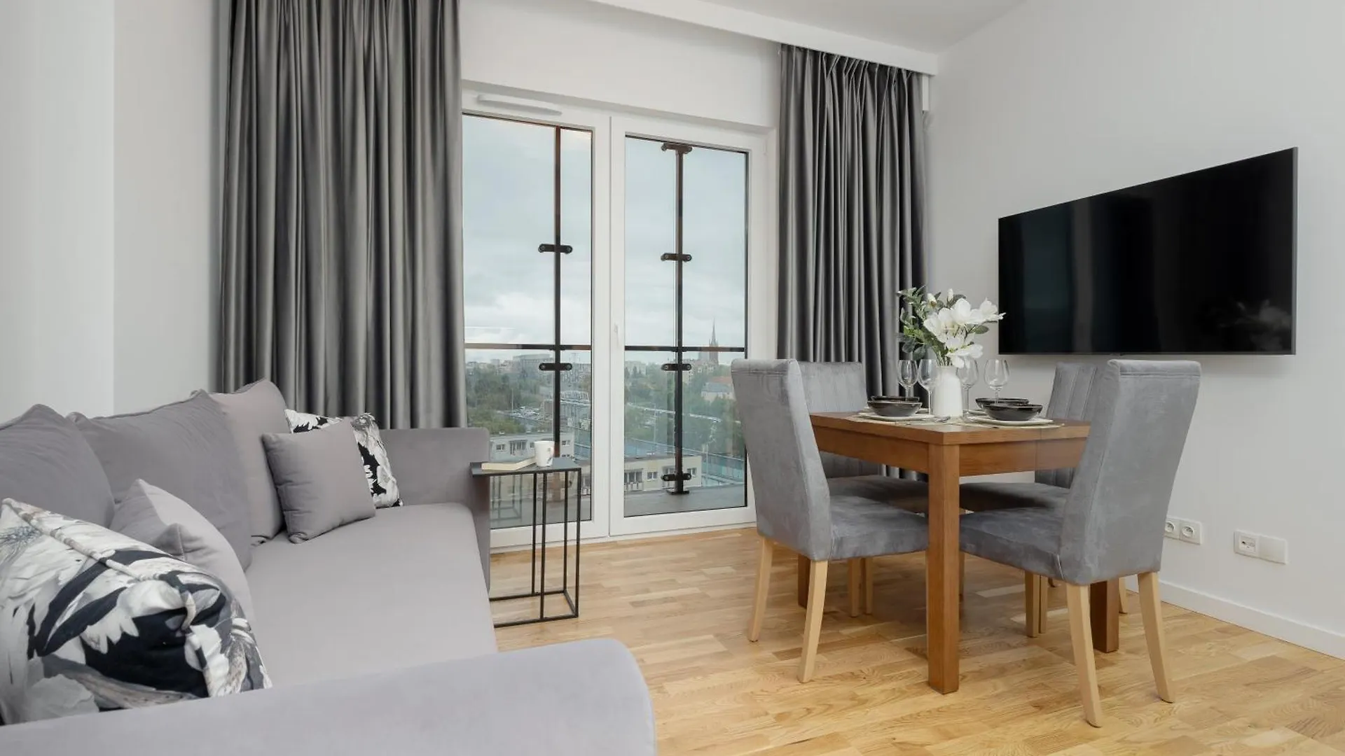 ורשה Exceptional Business Apartments By Noclegi Renters 0*,